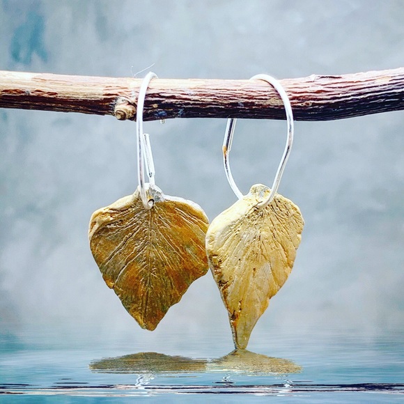 Matana Jewelry - Matana organic leaf earrings and silver hoops